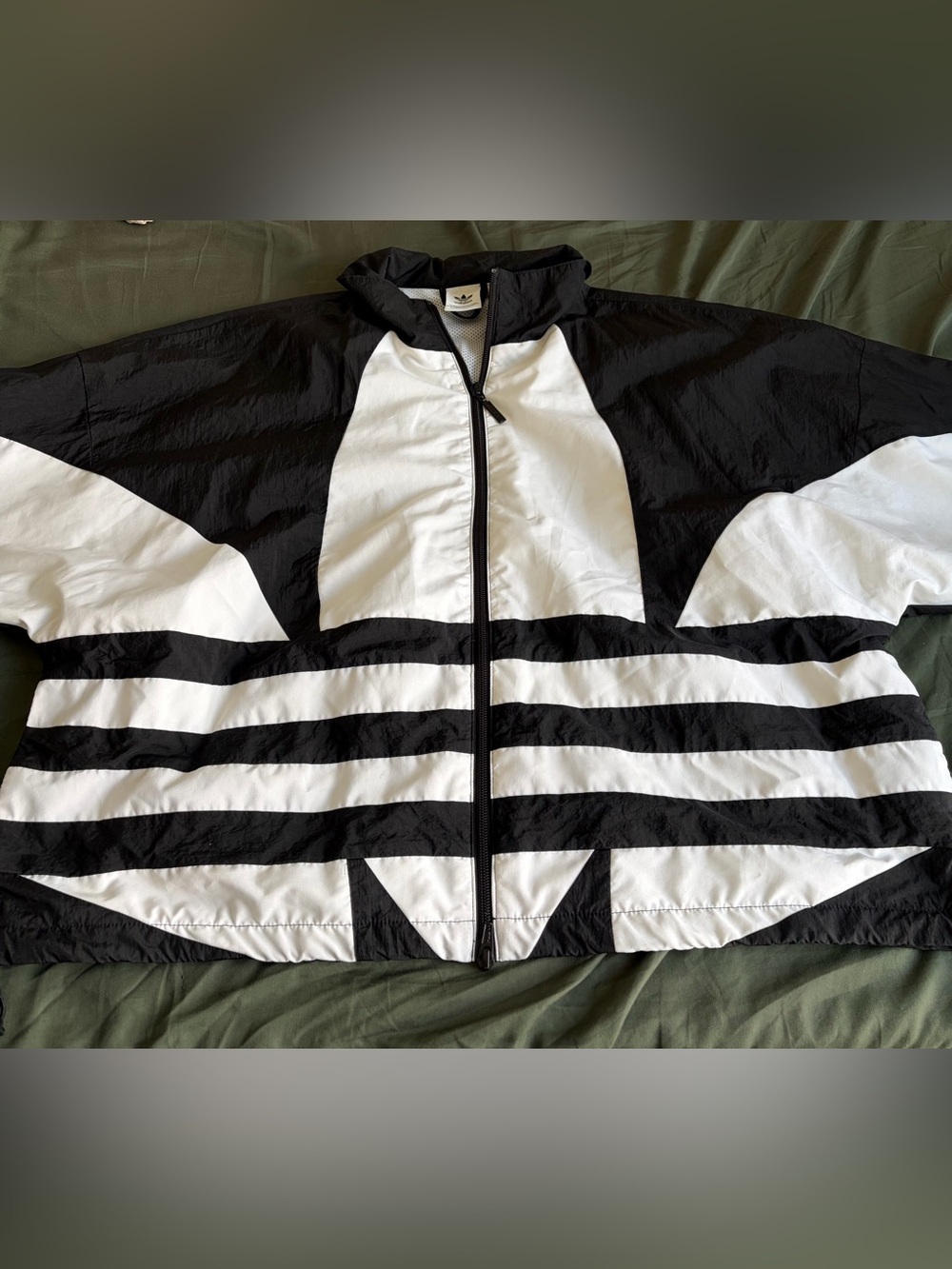 adidas women’s Black & White Graphic Windbreaker Jacket